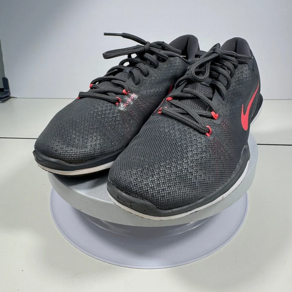 Nike‎ Flex Supreme TR5 Training Women 9.5W Dark Grey Coral Athletic Shoes